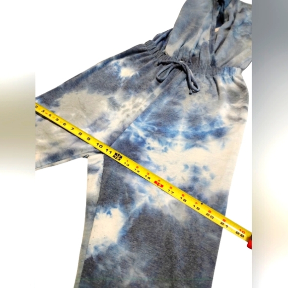 21 Saints | 💙 Rad Woman's Blue Tie-Dye Jumpsuit | Size Medium 💙 - Picture 13 of 15